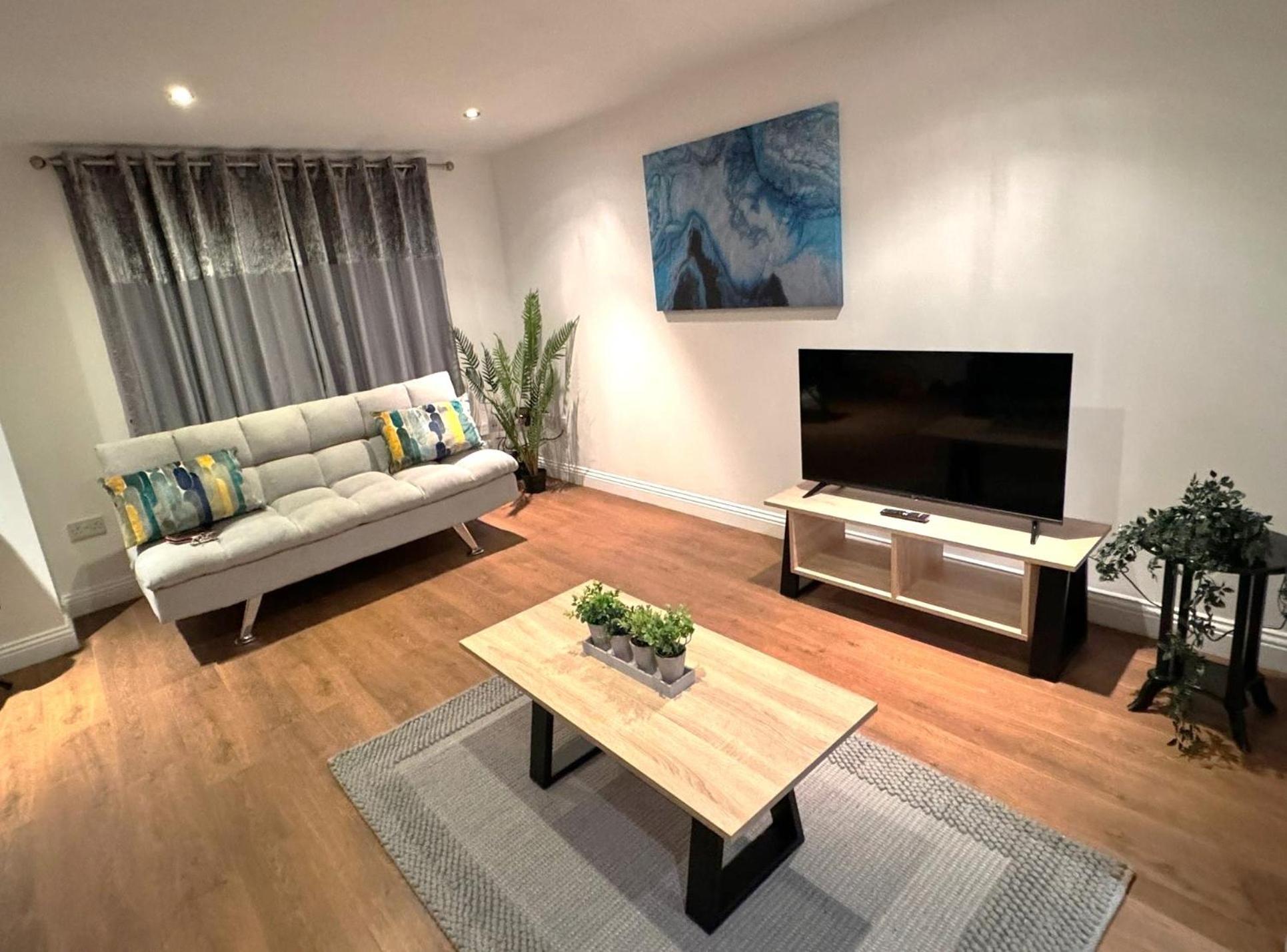 3Br House Ossett-Wakefield, Free Parking 3 Cars Wi Fi Long Stays Extérieur photo