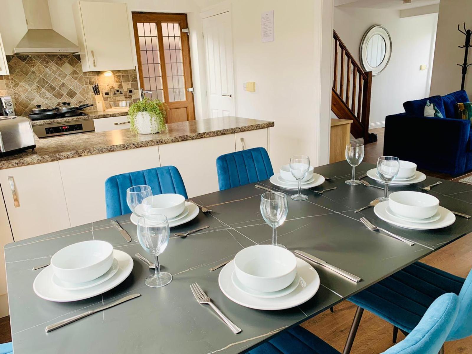 3Br House Ossett-Wakefield, Free Parking 3 Cars Wi Fi Long Stays Extérieur photo