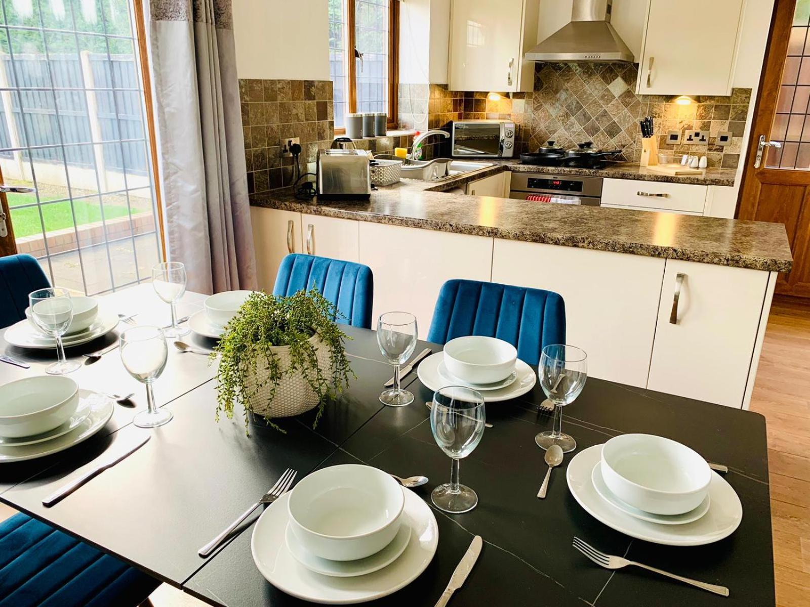 3Br House Ossett-Wakefield, Free Parking 3 Cars Wi Fi Long Stays Extérieur photo
