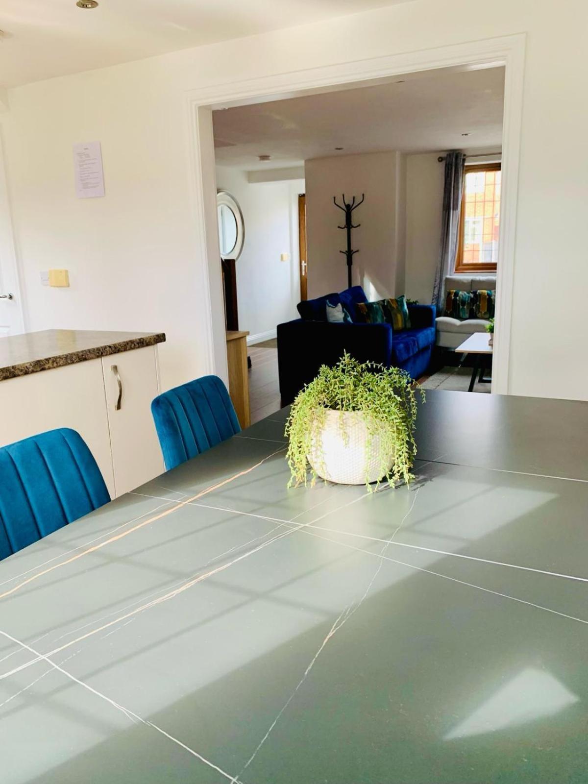 3Br House Ossett-Wakefield, Free Parking 3 Cars Wi Fi Long Stays Extérieur photo